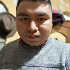 Esta ilustración nos invita a reflexionar sobre la diferencia entre vivir  una fe basada en el amor y la inclusión, versus una religiosidad centrada  en normas y exclusión. Jesús siempre extendió su