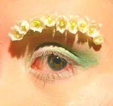Wetheurban Spotlight Creative Flower Inspired Beauty By Emily Unsworth White 20 Year Old Artist Emily Unsw Fashion Makeup Editorial Makeup Creative Makeup