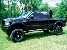 Ford F 250 Trucks The Two Wheel Drive And Four Wheel Drive Model Frames Are The Same In The F 250 And F 350 Series Ma Lifted Chevy Trucks Ford F250 Trucks
