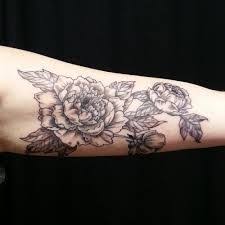 Done skull crosshatching etching tattoo art. 7 Hatching Cross Ideas Body Art Tattoos Tattoo Designs Tattoos