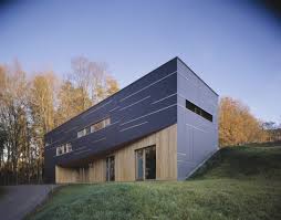 Nicht jedes grundstück am hang ist geeignet für eine hangbebauung. Schwarzes Haus Graz Architekturburo Seeger