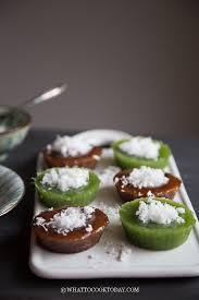 To make this very popular kueh, click on the video tutorial and print out the recipe below. Kuih Kosui Kue Lumpang 2 Flavors No Alkaline Water Learn How To Make Traditional Soft And Wobbly Kuih Kosui Fla Malay Dessert Recipe Asian Desserts Food