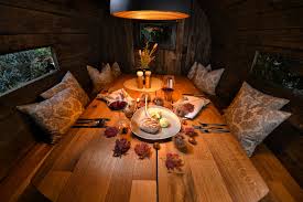 Let us build a pub table to fit your space, taste and needs! Restaurant Vinumgarten Marling Hotel Paradies Gastronomy