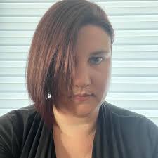 Sander investeerde al zijn spaargeld in zijn droomhuis, maar blijft nu over  met niets. "De aannemer had nooit de intentie om verder te werken" ➡  https://tinyurl.com/57a83tsh