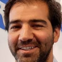 57200+ perfiles de «Roberto With»