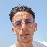 Ali Wayne's Instagram, Twitter & Facebook