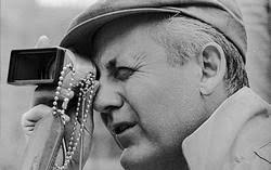 Robert Wise was born in 1914, lived in Winchester until he was 8 years old  when the family moved to Connersville, where his father owned a grocery  store and meat market. “Starting