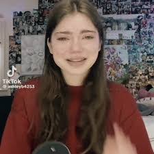 Renee Barnes's Instagram, Twitter & Facebook