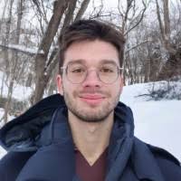 2300+ perfiles de «Liberal»