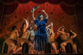 The movie, now streaming on netflix, depicts two storylines of a single recording session in the summer of 1927 with ma rainey and her band, including a charismatic and ambitious trumpeter named levee, played by the late chadwick. The True Story Behind Ma Rainey S Black Bottom Who Was The Real Ma Rainey
