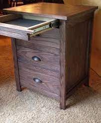 Secret compartment modern nightstand build. Free Diy Woodworking Plans For Building A Nightstand Free Instructables Nighstand Plan With A Locki In 2020 Holzarbeiten Plane Mobel Zum Selbermachen Holzprojekte Diy