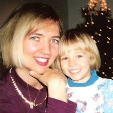 Happy Birthday, Mama!💞 Today, I want to share with you all a very special  person in my life—my mama, Foreli Kramarik. She was the first to notice my  passion for art, the