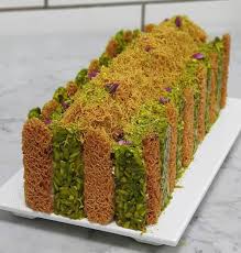 It is the largest ice cream retail shop in western canada and one of the biggest in the country for years, and the store is a destination for many who like a little entertainment with their ice cream. Chef Geo On Instagram What About This Pistachio Ice Cream Cake With Osmaliya And Kashta Ice Cream For Ramadan Ø±Ù…Ø¶Ø§Ù† Ù‚Ø±Ø¨ Ø´Ùˆ Ø±Ø£ÙŠÙƒÙ… Ø¨ÙƒÙŠÙƒØ© Ø§ÙŠØ³ ÙƒØ±ÙŠÙ… ÙØ³ØªÙ‚ Ù…Ø¹ Ø§ÙŠØ³