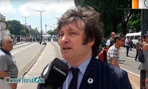 En esos listados aparecen varios menores de edad de entre 15 y 17 años, entre ellos una joven de 17 años, gabriela z., que según ha declarado su familia a medios independientes fue condenada a ocho meses de prisión por desorden público. Milei Los 10 Puntos Enviados Por El Gobierno Muestran Incompetencia