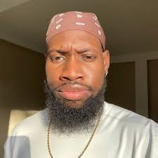 X 上的Melanie Holder：“Lol 😂 it doh be easy at all”