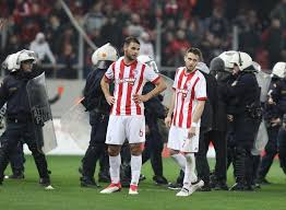 • 1,2 млн просмотров 1 год назад. Olympiakos Aek Eisbolh Opadwn Sto Ghpedo Kapnogona Apo Thn E3edra
