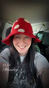 I love my mushy cap so much 🥲🥲🥲🍄