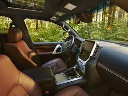 The lesser model is the 2018 toyota land cruiser prado, a smaller but just as capable suv as its larger sibling. 2018 Toyota Land Cruiser Prices Reviews Vehicle Overview Carsdirect
