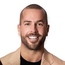 Nick Bell's Instagram, Twitter & Facebook