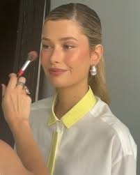 Black Friday, the EDER way., Spend $300, receive a complimentary Michèle  Polo Knit., A thoughtful offering available with every purchase over $300 —  including today’s new arrivals., Ends Monday.