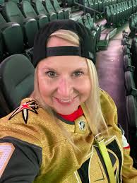 Tribute to former Ch 3 sportscaster Rick Strasser