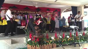 Dapatkan lirik lagu lain oleh richard sanderson di kapanlagi.com. Realiti Insan Band Kombo Smk Cheras Jaya By Cikgu Nadia