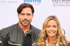 Denise Richards Reveals Reason Behind Quickie Wedding, and Why She Chose a  Romper Over a Gown