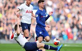 The standout game in the premier league this weekend sees tottenham hotspur play host to chelsea at wembley stadium. Chelsea 2 1 Tottenham Var Chiefs Mistake Overshadows Huge Lampard Win Over Spurs Football Sport Express Co Uk