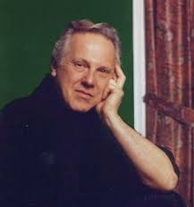 Robert Moran's Instagram, Twitter & Facebook