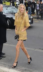 Poppy Delevingne Puts On A Leggy Display In Gold At Chanel Show Poppy Delevigne Style Poppy Delevingne Fashion Poppy delevingne, paloma faith, cara delevingne (poppy's sister) and kate moss at london fashion week. poppy delevigne style poppy delevingne