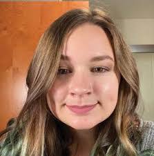 Eloise Golden's Instagram, Twitter & Facebook