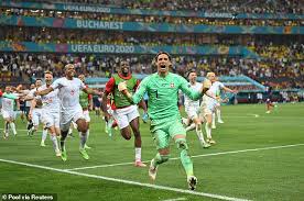 All the latest uefa euro 2020 news and statistics for yann sommer. Euro 2020 Yann Sommer Wants Hollywood Icon Robert De Niro To Play Him In Movie Claim Express Digest