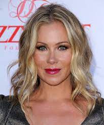 Applegate christina ricci christina aguilera beautiful christina subtle ombre ombre highlights carrie fisher dark hair brown hair. Christina Applegate Hairstyles Hair Cuts And Colors