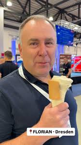 Tag 3 auf der FLORIAN in Dresden. Gemeinsam mit SEMAsystems und RETTpro  freuen wir uns auf euch!#meetb #medizintechnik #rettpro #teamwork