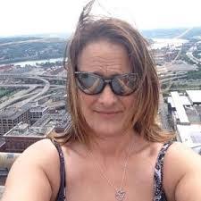 Aurora Robbins's Instagram, Twitter & Facebook