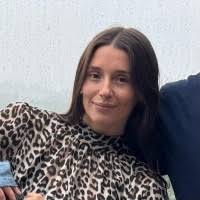 40+ perfiles de «Evia»