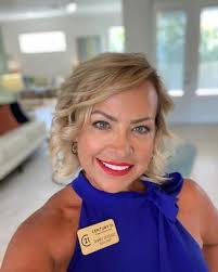 2821 Valencia Ln W, Palm Harbor, FL 34684