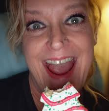 A student in Akron, Ohio passed out Valentine cards with razor blades  inside. Police in Akron have reported a young girl at Hatton Community  Learning Center passed out Valentine's Day cards with