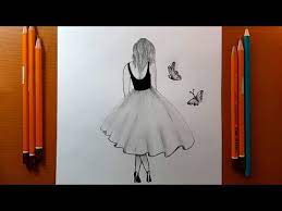 Come disegnare disegni matita di grafite kawaii facile è l'oggetto della nostra video di oggi. Disegni Facili Come Disegnare Una Ragazza Con Farfalla Per Principianti Schizzo A Matita Youtube