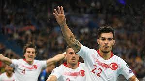 Aynn bide durup durup başarısız hocayı parlatmaya kaan ayhan ретвитнул(а) altan tanrıkulu. Bundesliga News Ayhan Argert Wirbel Um Turkischen Militargruss
