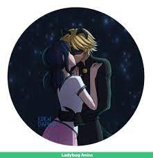 Marichat Kiss Miraculous Ladybug And Cat Noir Miraculous Ladybug Fan Art Cat Noir And Ladybug