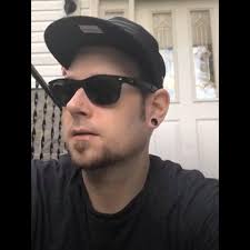 Travis Sebastian's Instagram, Twitter & Facebook