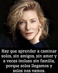 Buenas BuenasNoches!!! Noches.!!! La luna siempre nos enseña que no hace  falta estar entera para brillar. Dario Ambrosi