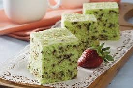 Setahun terakhir ini, saya begitu berminat untuk membuat kue sendiri. Resep Bolu Pandan Kelapa Kukus Sederhana Ini Antigagal Untuk Pemula Semua Halaman Sajian Sedap
