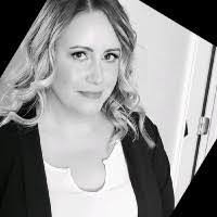 Ginger Barham's Instagram, Twitter & Facebook