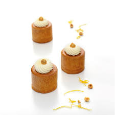 Little Lemon Hazelnut Puff Pastry Cakes Pastry And Bakery Elle Vire Professionnel Recipe Puff Pastry Cake Pastry And Bakery My Dessert