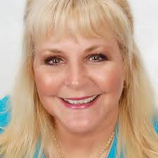 Linda Sack's Instagram, Twitter & Facebook