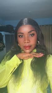 Ainsley Earhardt Profiled in Elle Magazine and Fox News Bias