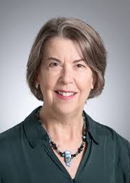 Lori Edmonds's Instagram, Twitter & Facebook