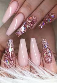 Love these pink nailsby @kimmienails she's the bomb@kimmienails#coffinnails #pinknails #prettynails #nailedit #naglar… Cute Pink Nails Glitter Acfotografia Aderitacristina Miniensaio Pink Glitter Nails Cute Pink Nails Nail Designs Glitter